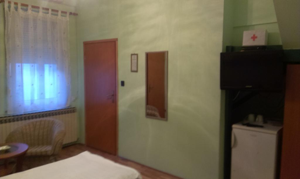 Apartments & Rooms Korzo Bród Szoba fotó