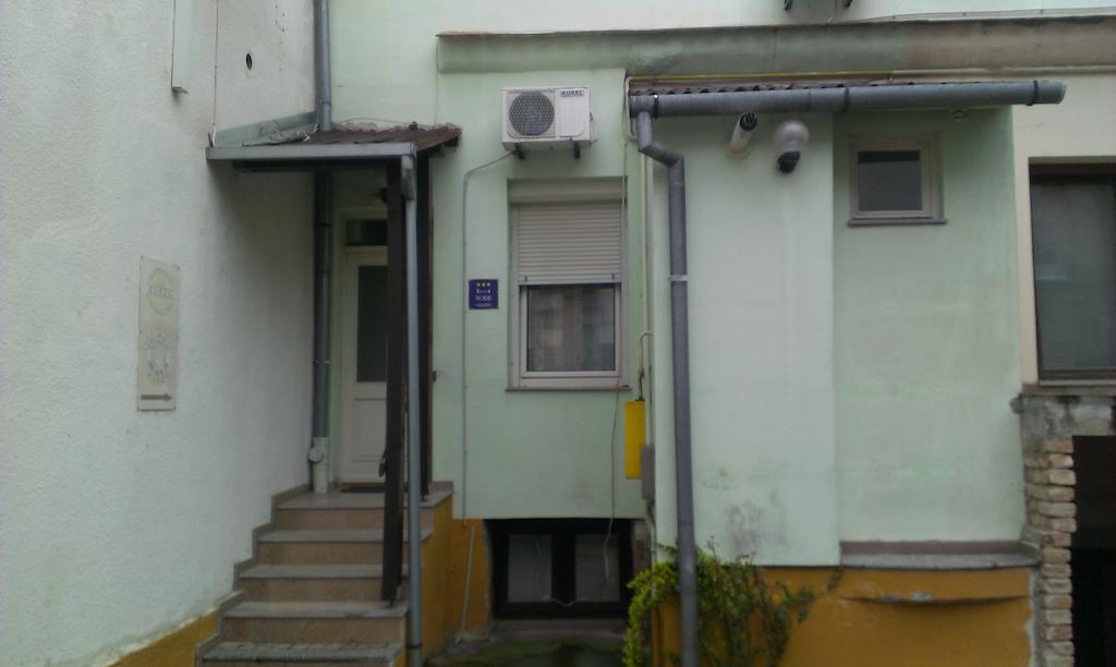 Apartments & Rooms Korzo Bród Szoba fotó